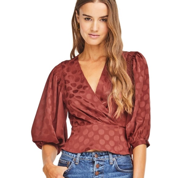 NWT Cinnamon Circle Print Blouse - Picture 1 of 3